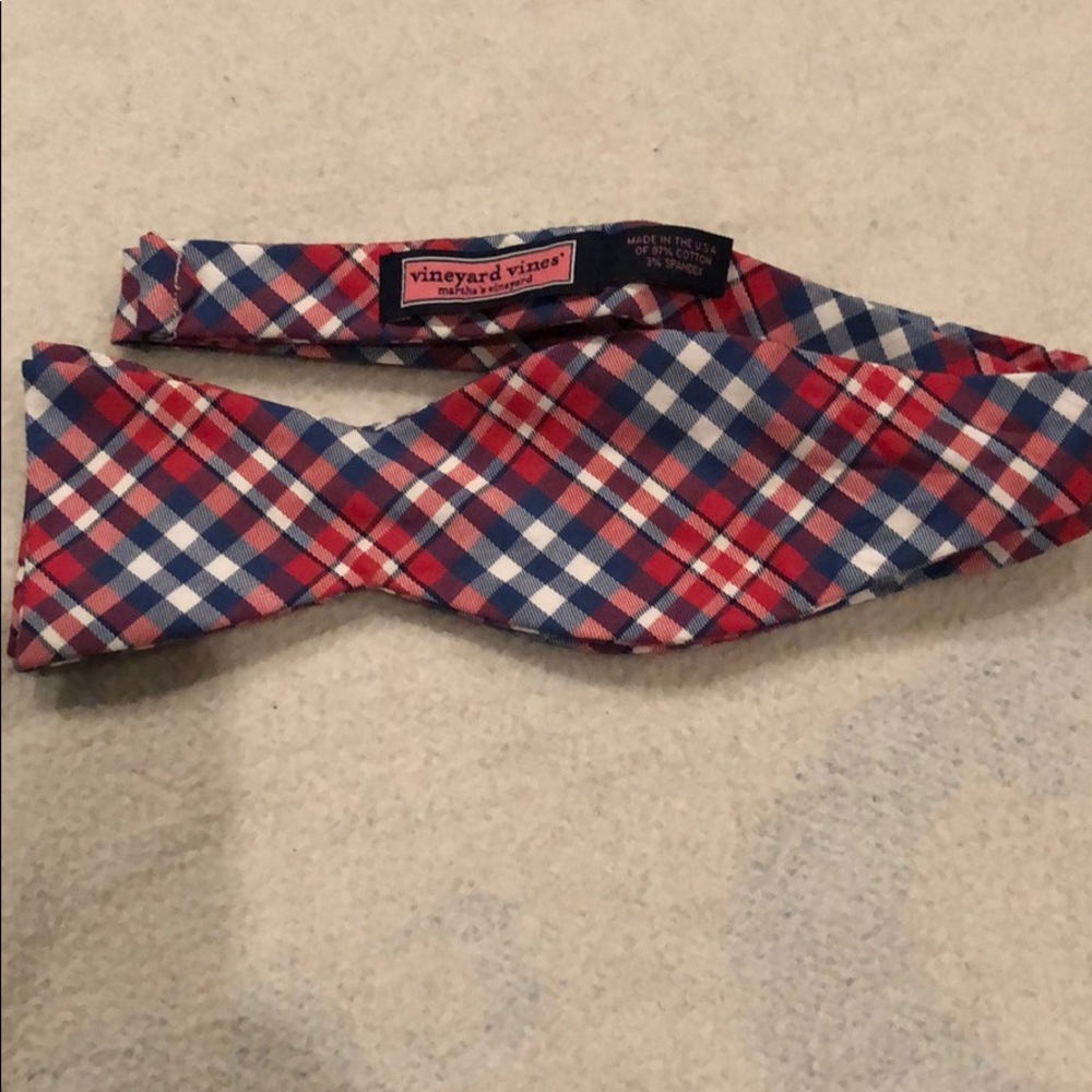 Vineyard Vines Bow Tie